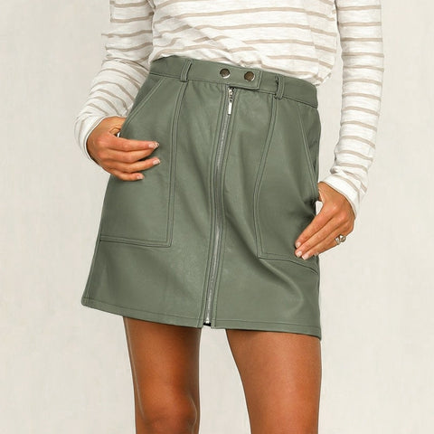 Leather skirt short
